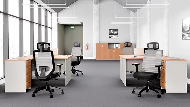 Krzesła tapicerowane z zagłówkiem ustawione na tle czarnej ściany. Zaprezentowany profil przedstawia ich obrót o 360 stopni.